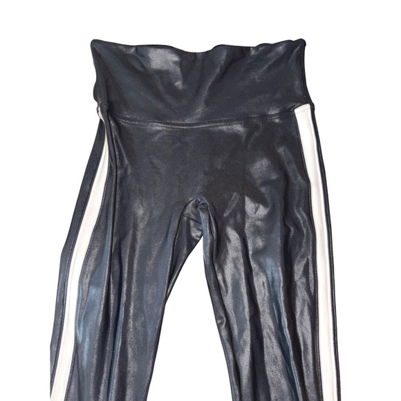 Spanx Faux Leather Leggings with Side Stripes size M Excellent condition! - Picture 2 of 7